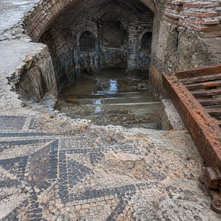 El Toledo romano bajo tus pies: termas ocultas y las Cuevas de Hércules